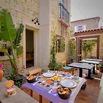 Micel Hotel