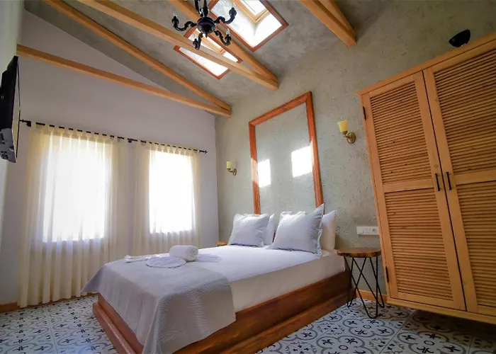 Micel אלאקאטי